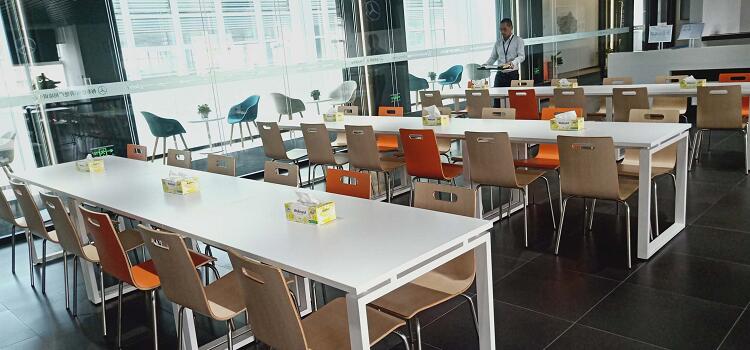 北京奔馳員工開餐圖