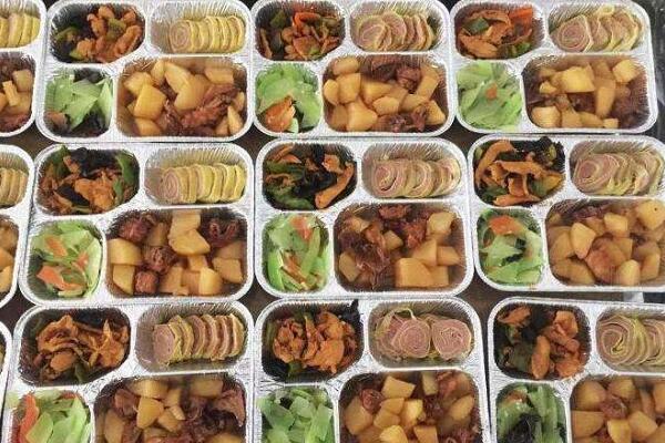 番禺區傍江東小學學生餐配送