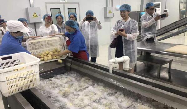 防疫期間配餐公司特定規(guī)范,確保餐飲配送食品安全