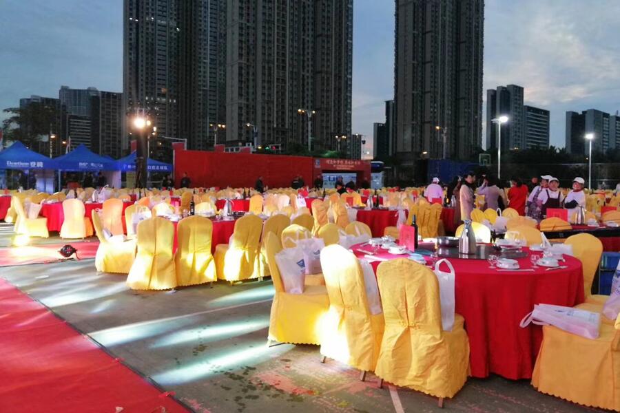 宴會活動配餐布置現場